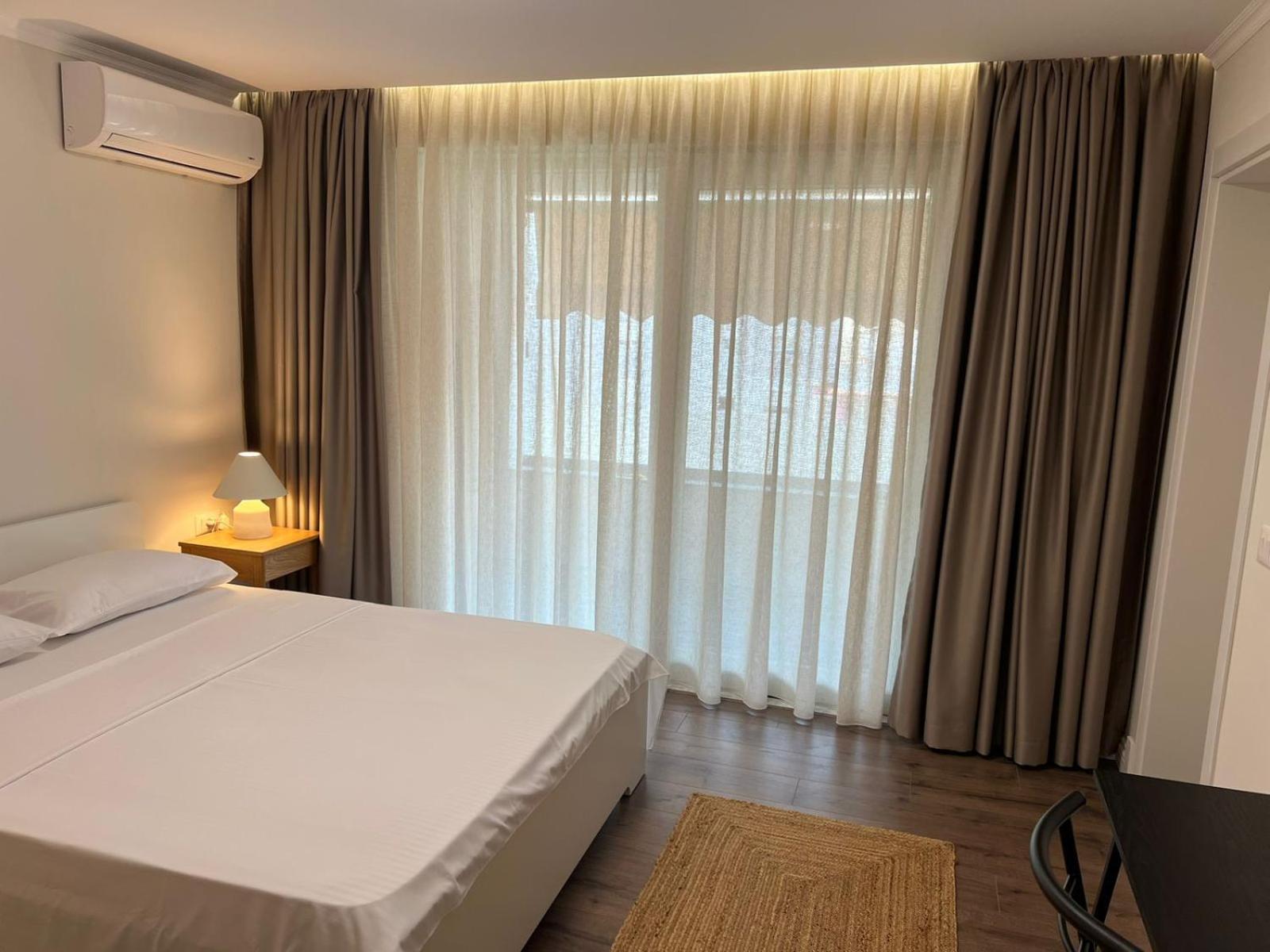Anna'S Blloku Apartment ติรานา ภายนอก รูปภาพ