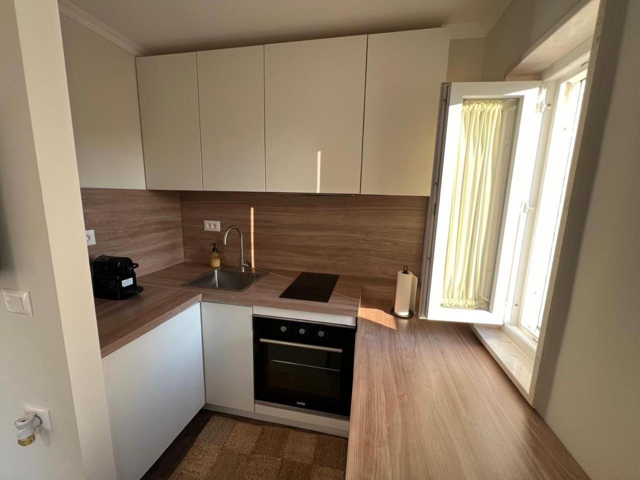 Anna'S Blloku Apartment ติรานา ภายนอก รูปภาพ