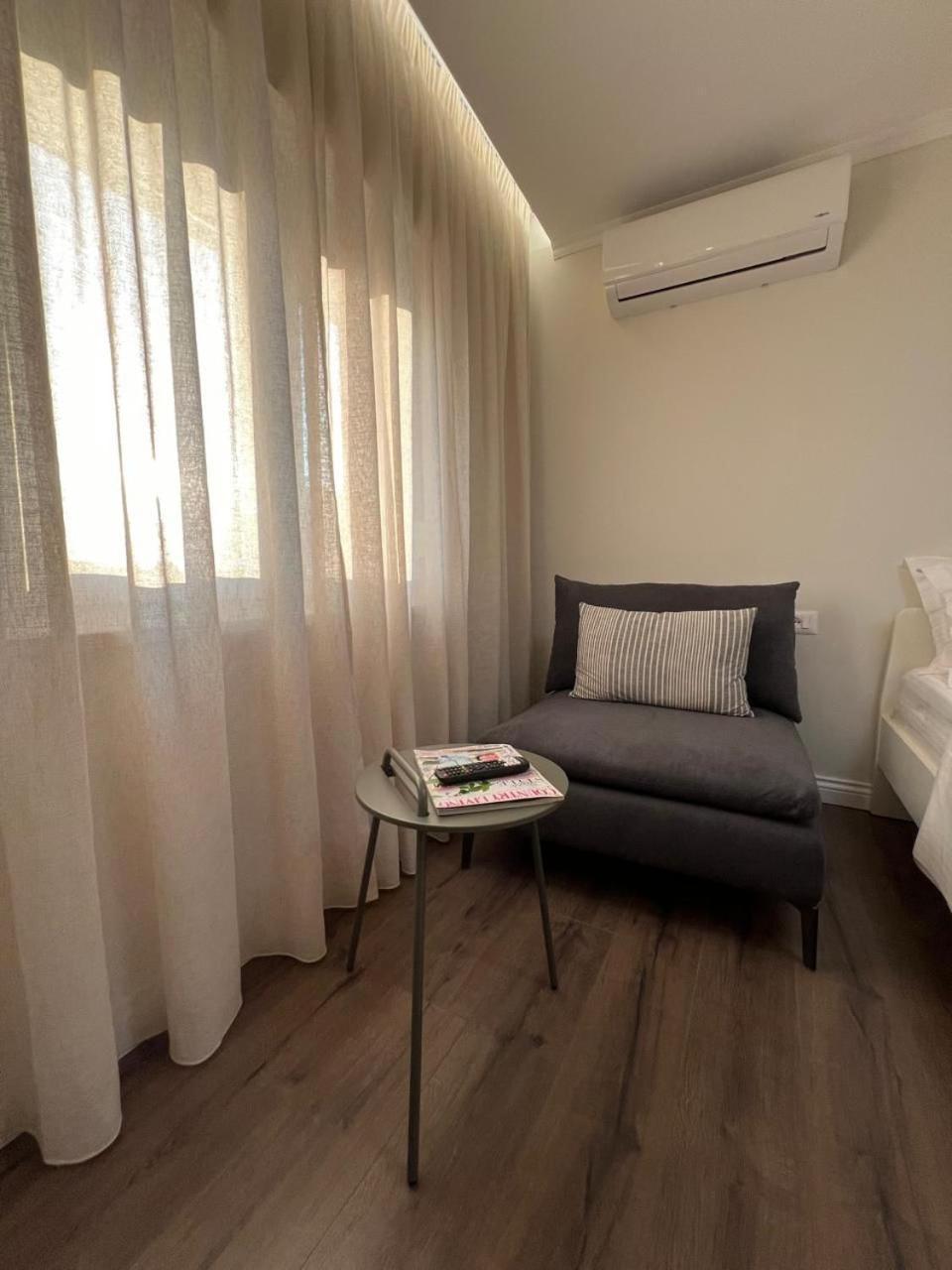 Anna'S Blloku Apartment ติรานา ภายนอก รูปภาพ