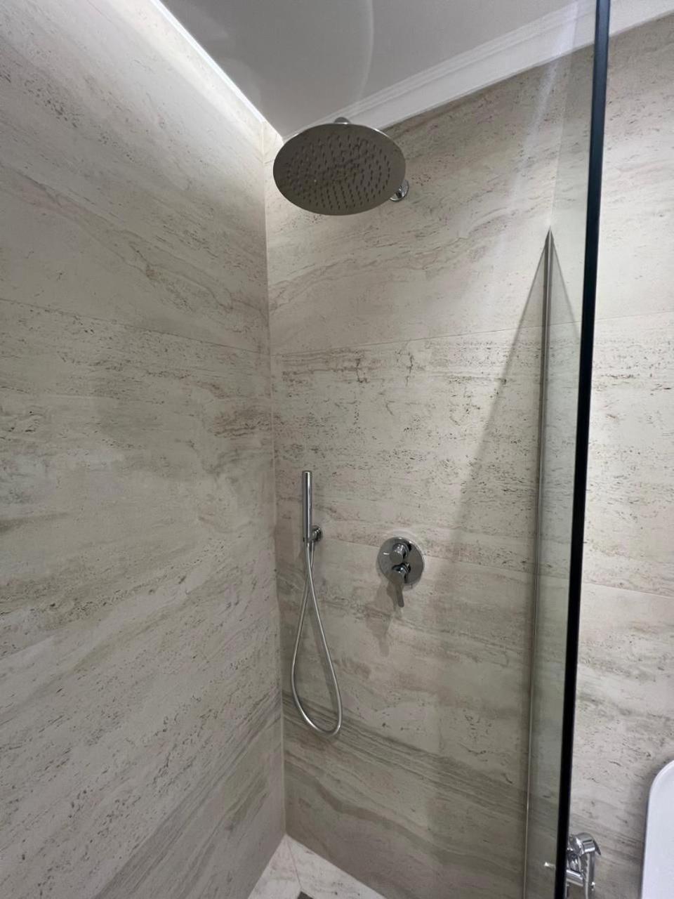 Anna'S Blloku Apartment ติรานา ภายนอก รูปภาพ